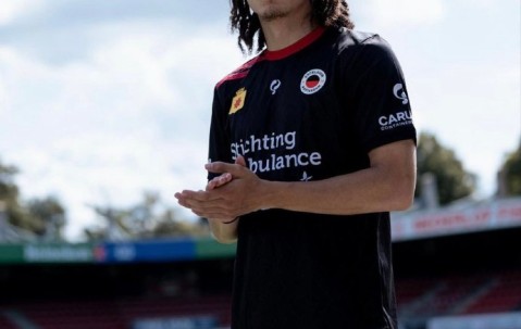 BBIN体育-阿贾克斯中场当选队长,积极带领球队进攻