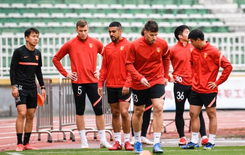 BBIN体育-包含狼队球员集体罢训，俱乐部陷入风波的词条